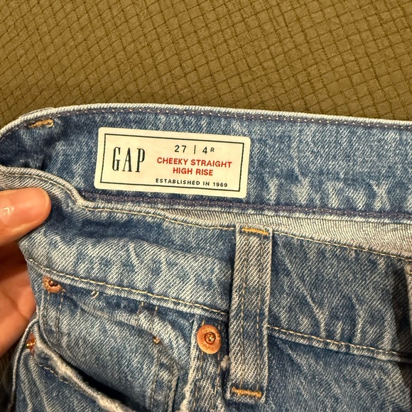 GAP Women's Cheeky Straight High Rise - Picture 2 of 5